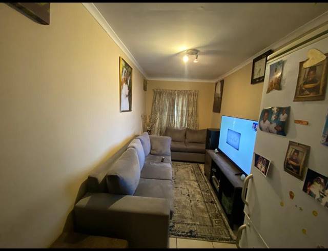 2 BEDROOM APARTMENT FOR SALE IN GOODWOOD ESTATE